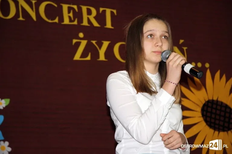 Dzień Kobiet u ostrowskich studentek (zdjęcia)