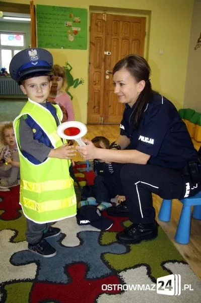 Policjanci z wizytą w Amelce (zdjęcia)