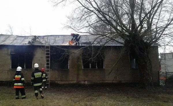 Pożar remizy OSP (zdjęcia)