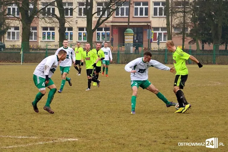 Ostrovia wygrywa i goni czołówkę (zdjęcia)