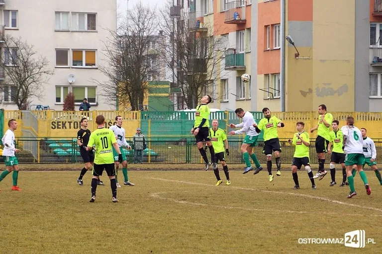 Ostrovia wygrywa i goni czołówkę (zdjęcia)