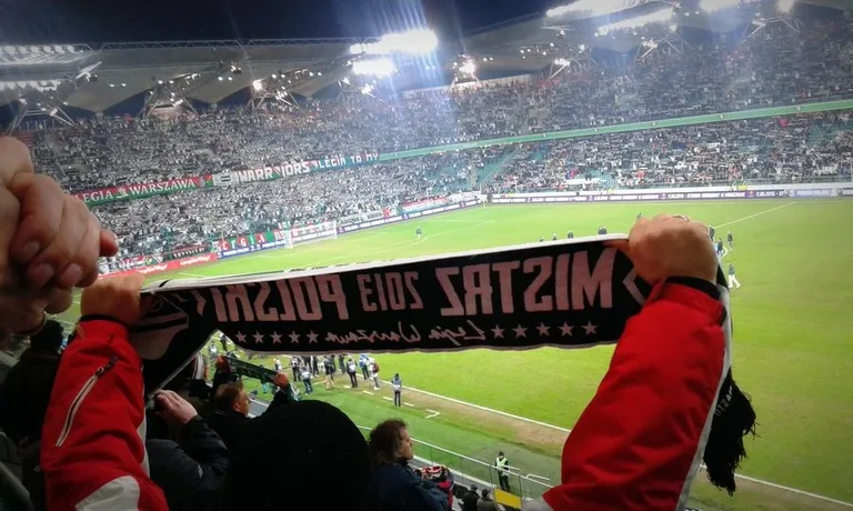Brok kibicuje z klasą (zdjęcia)