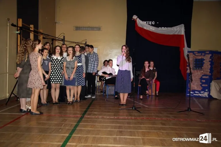 Uczniowie oddali hołd Żołnierzom Wyklętym