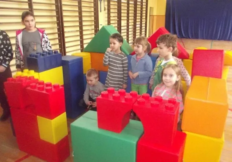 Dzień otwarty w ostrowskiej 'dwójce' (zdjęcia)