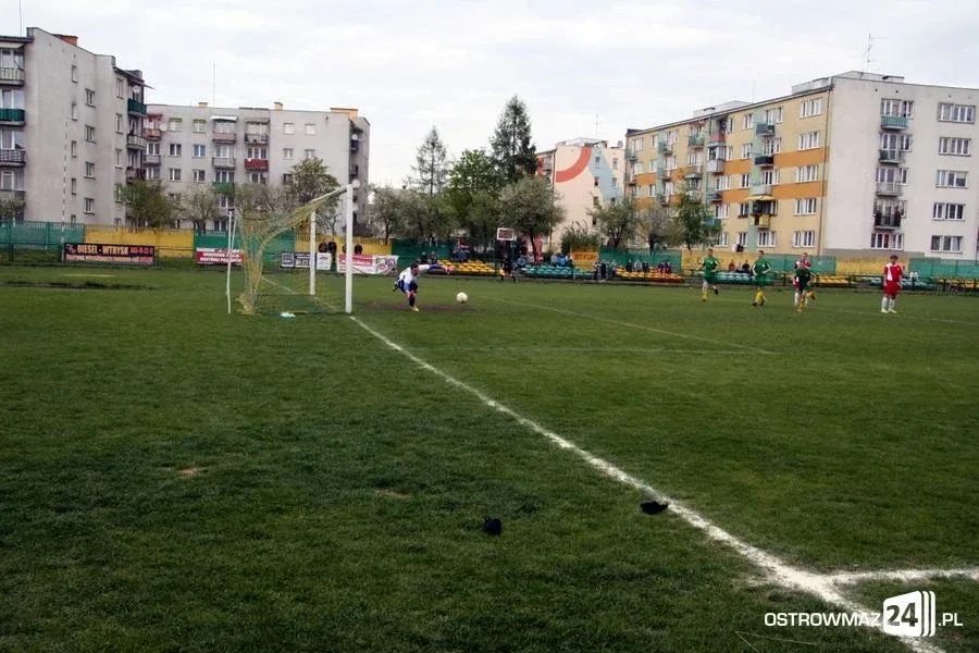 Juniorzy KS Ostrovia pokonali lidera (zdjęcia)