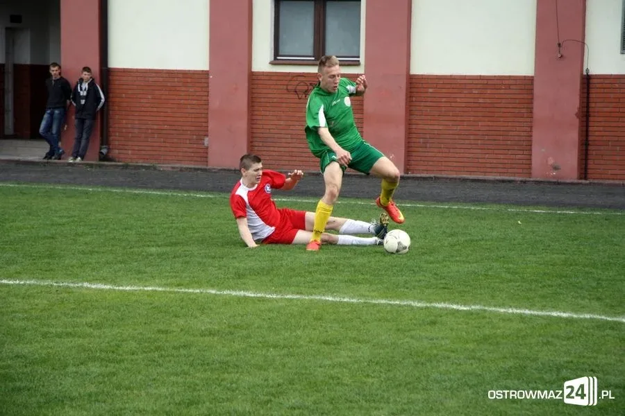 Juniorzy KS Ostrovia pokonali lidera (zdjęcia)
