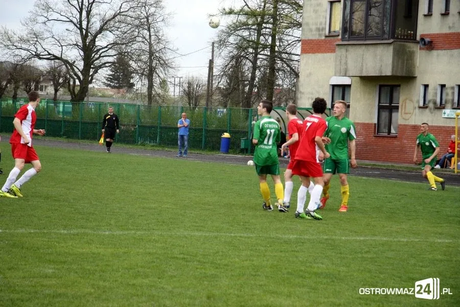 Juniorzy KS Ostrovia pokonali lidera (zdjęcia)