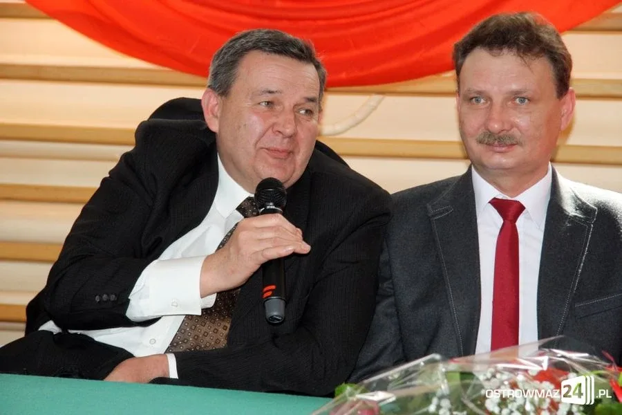 Maturzyści Ekonomika abiturientami (zdjęcia)