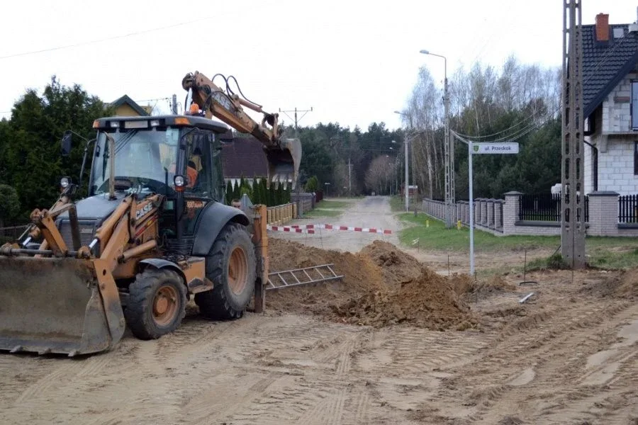 Trwa budowa ostrowskich ulic (zdjęcia)