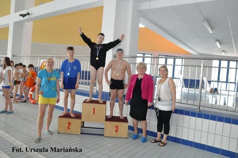 Mistrzostwa SP nr 1 w pływaniu (zdjęcia)