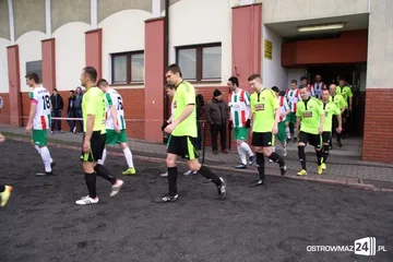 Ostrovia remisuje z outsiderem (zdjęcia, wideo)