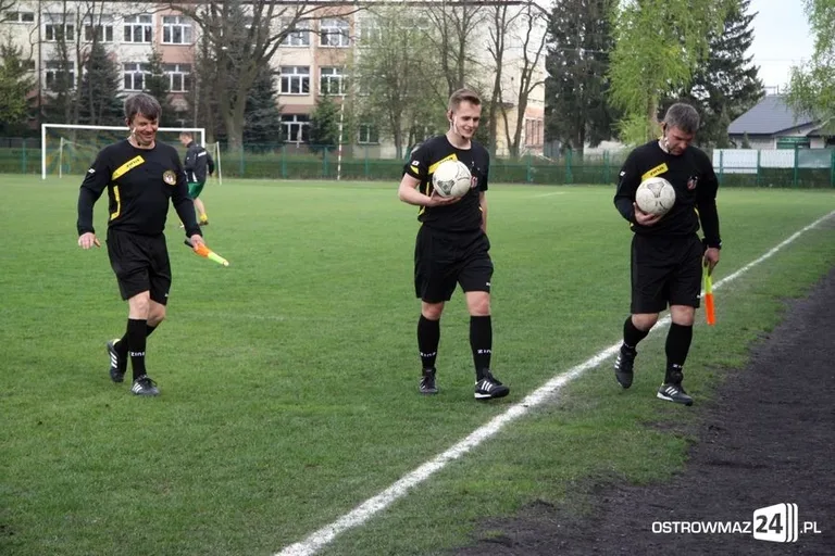 Juniorzy KS Ostrovia pokonali lidera (zdjęcia)
