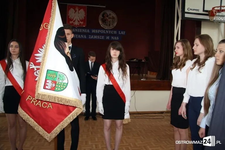 Wczoraj uczniowie, dziś abiturienci (zdjęcia)