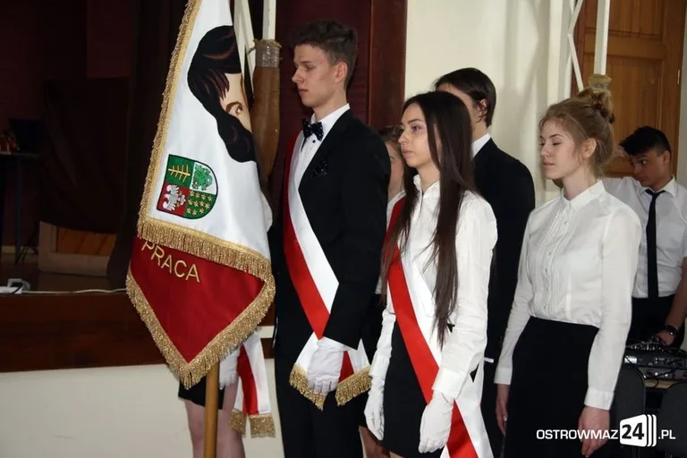 Wczoraj uczniowie, dziś abiturienci (zdjęcia)