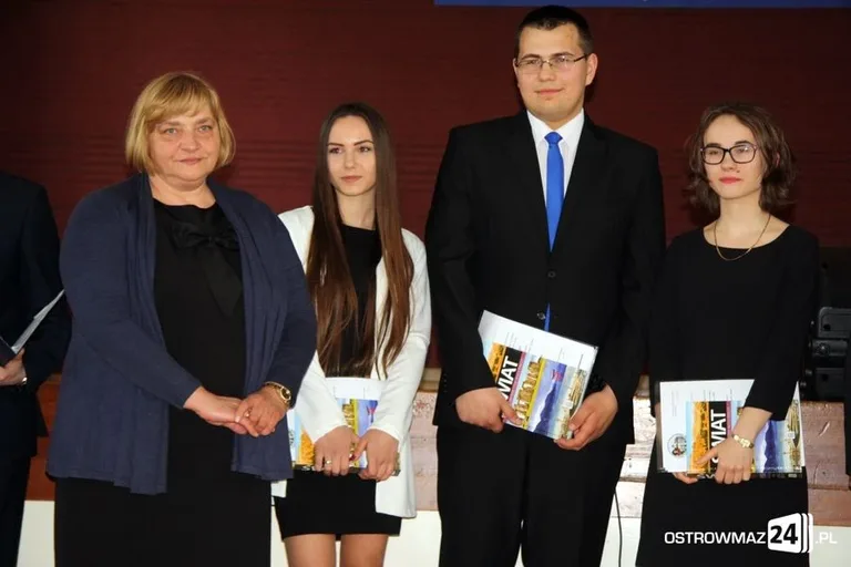 Wczoraj uczniowie, dziś abiturienci (zdjęcia)