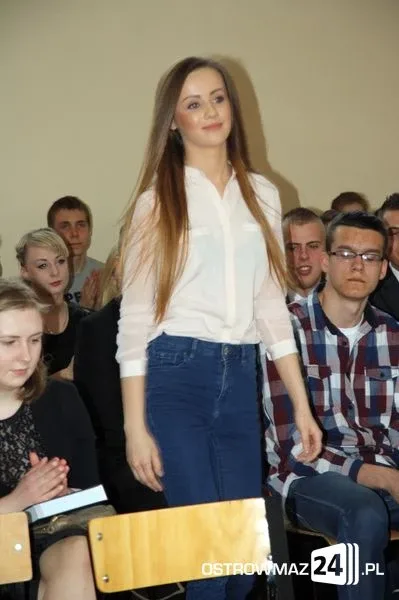 Maturzyści Ekonomika abiturientami (zdjęcia)