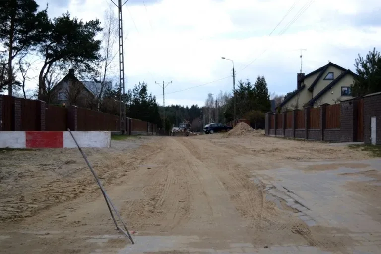 Trwa budowa ostrowskich ulic (zdjęcia)