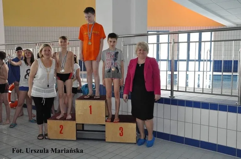 Mistrzostwa SP nr 1 w pływaniu (zdjęcia)