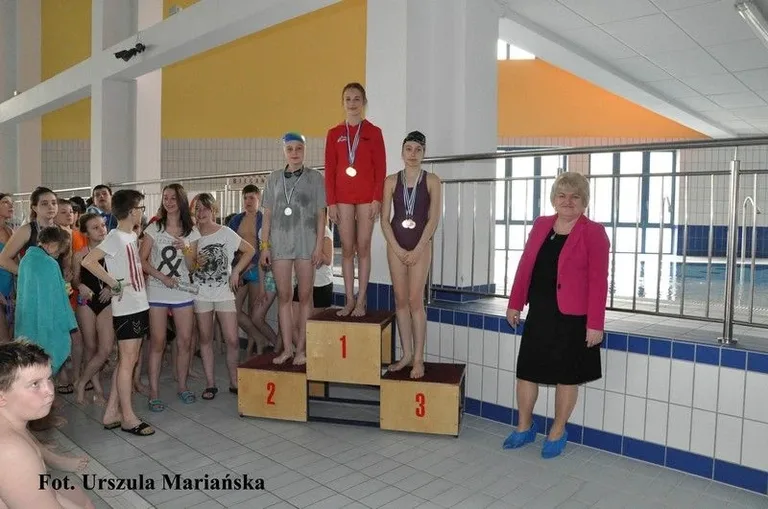 Mistrzostwa SP nr 1 w pływaniu (zdjęcia)