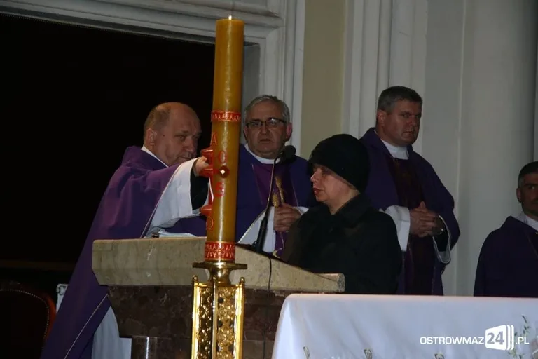 Ostrowianie upamiętnili ofiary zbrodni katyńskiej