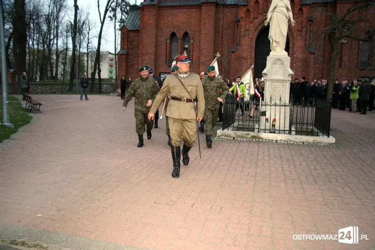 Ostrowianie upamiętnili ofiary zbrodni katyńskiej