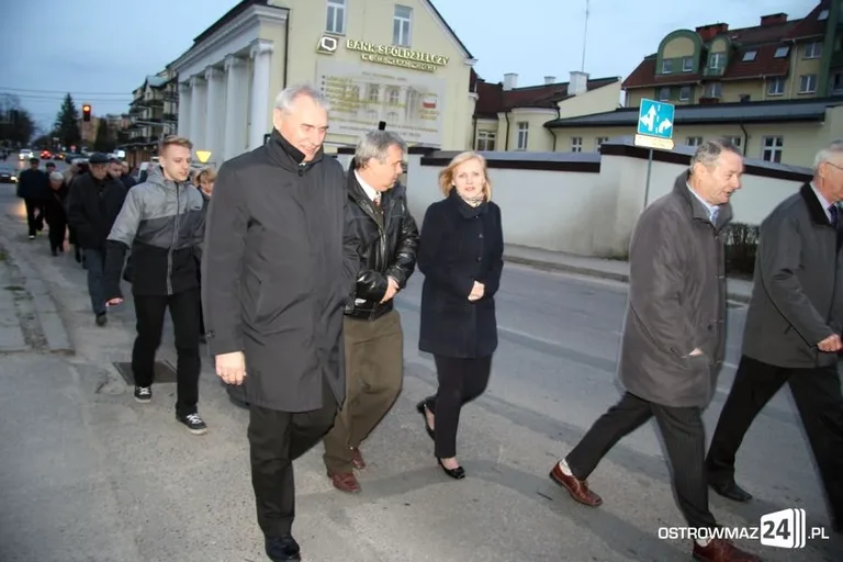 Ostrowianie upamiętnili ofiary zbrodni katyńskiej