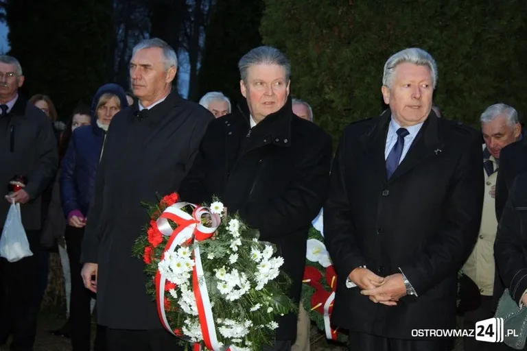 Ostrowianie upamiętnili ofiary zbrodni katyńskiej