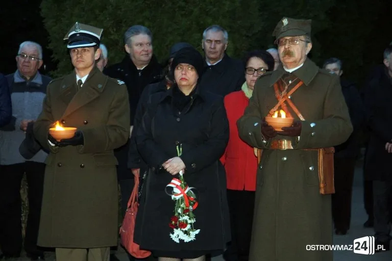 Ostrowianie upamiętnili ofiary zbrodni katyńskiej