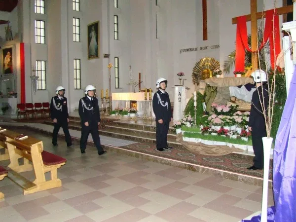 Warta honorowa przy Grobie Pańskim (zdjęcia)