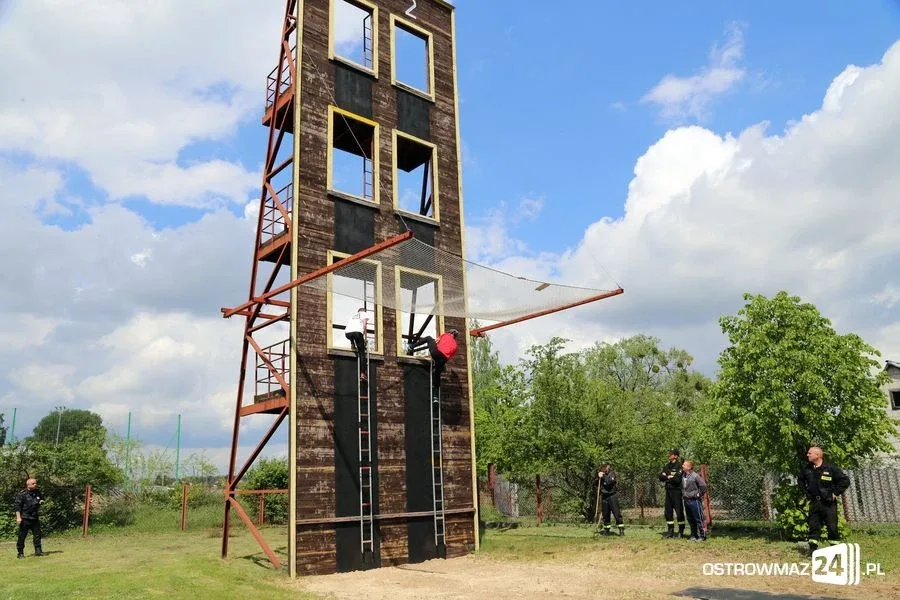 Strażacy zawodowcy na start! (zdjęcia)