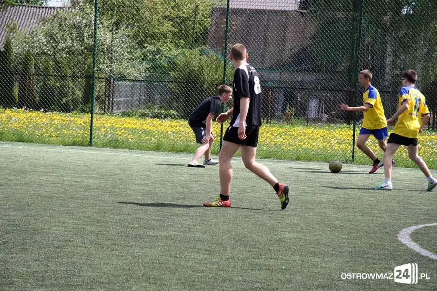 SP nr 3 i GP nr 3 liderami w piłce nożnej (zdjęcia)