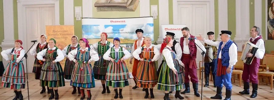 Mieszkańcy Ostrowi Maz. z Laurem Marszałka