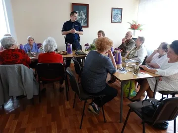 Mundurowi spotkali się z seniorami (zdjęcia)