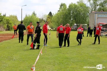 Strażacy zawodowcy na start! (zdjęcia)
