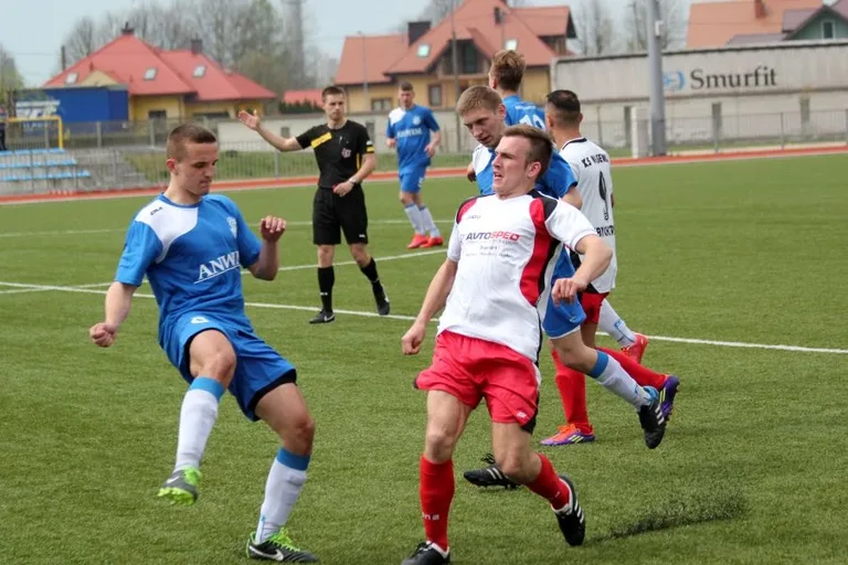 Wąsewo wygrywa w Baranowie (zdjęcia, wideo)