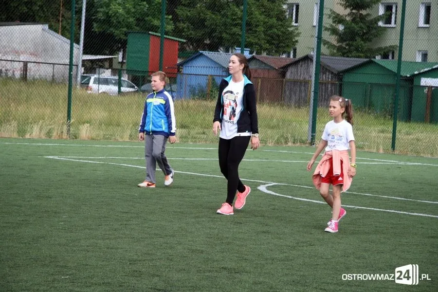 Rywalizowali rodzinnie na orliku (zdjęcia)