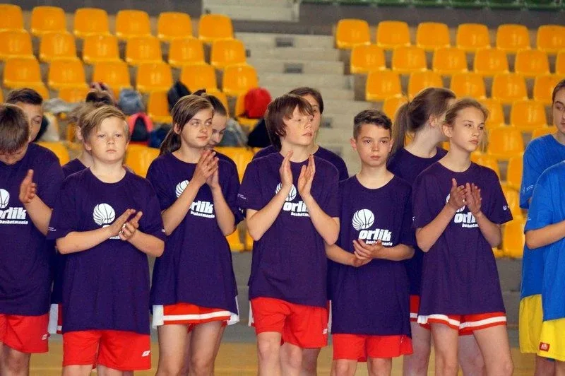 Uczniowie SP1 w koszykarskim finale (zdjęcia)