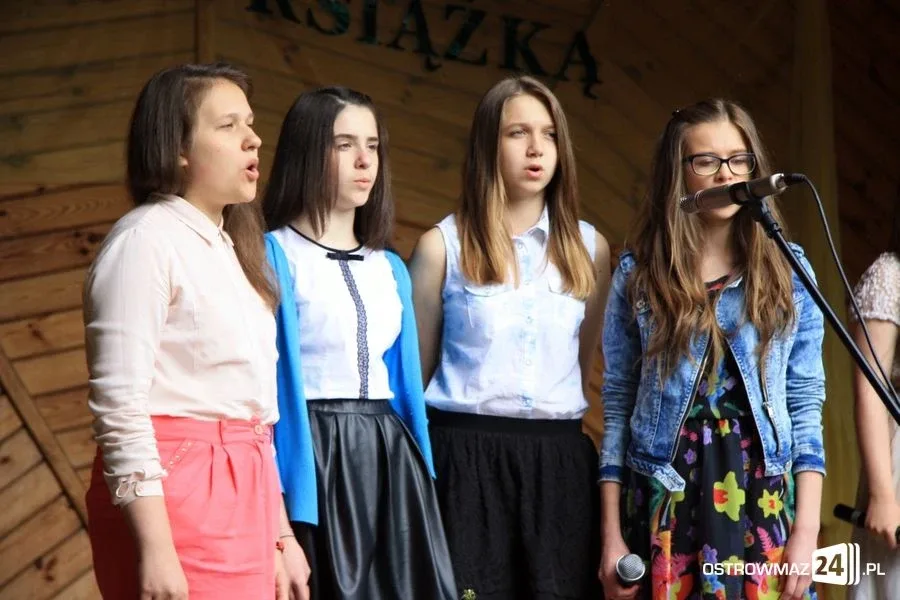 Piknik z książką (zdjęcia)