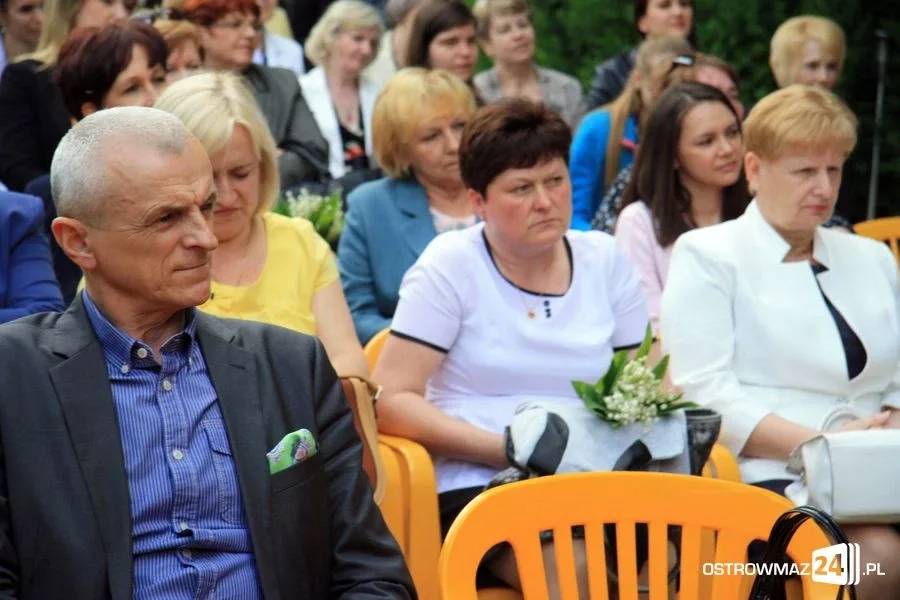 Piknik z książką (zdjęcia)