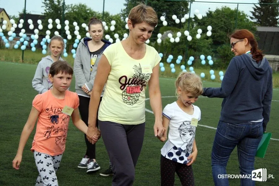 Rywalizowali rodzinnie na orliku (zdjęcia)