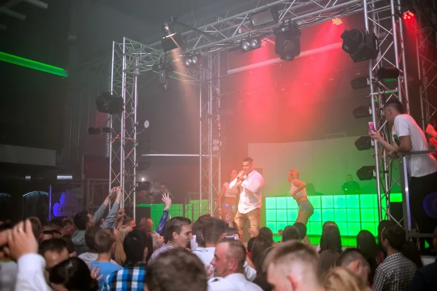 Extazy w klubie Capitol (zdjęcia)