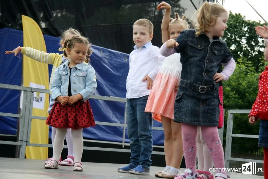 Pokazy sportowe i taneczne (zdjęcia, wideo)