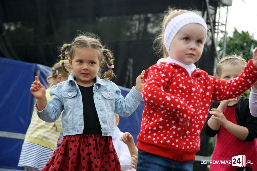 Pokazy sportowe i taneczne (zdjęcia, wideo)