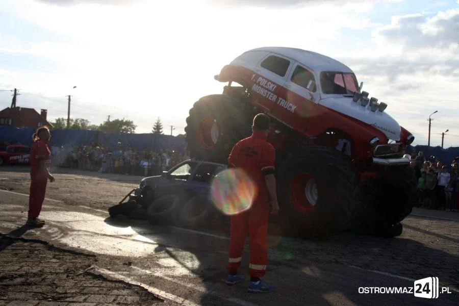 Monster Truck zawitał do Ostrowi (zdjęcia, wideo)