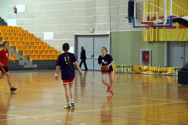 Uczniowie SP1 w koszykarskim finale (zdjęcia)