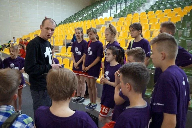 Uczniowie SP1 w koszykarskim finale (zdjęcia)