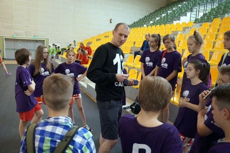 Uczniowie SP1 w koszykarskim finale (zdjęcia)
