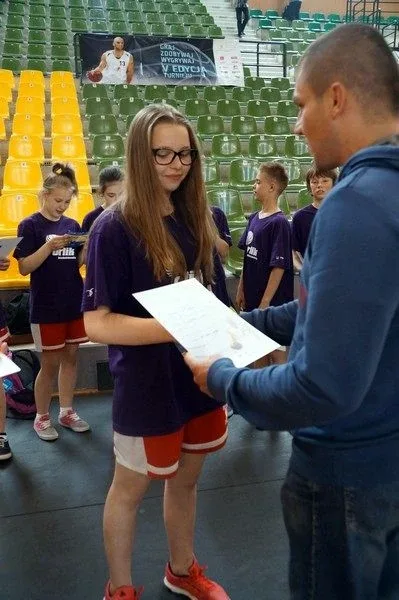 Uczniowie SP1 w koszykarskim finale (zdjęcia)