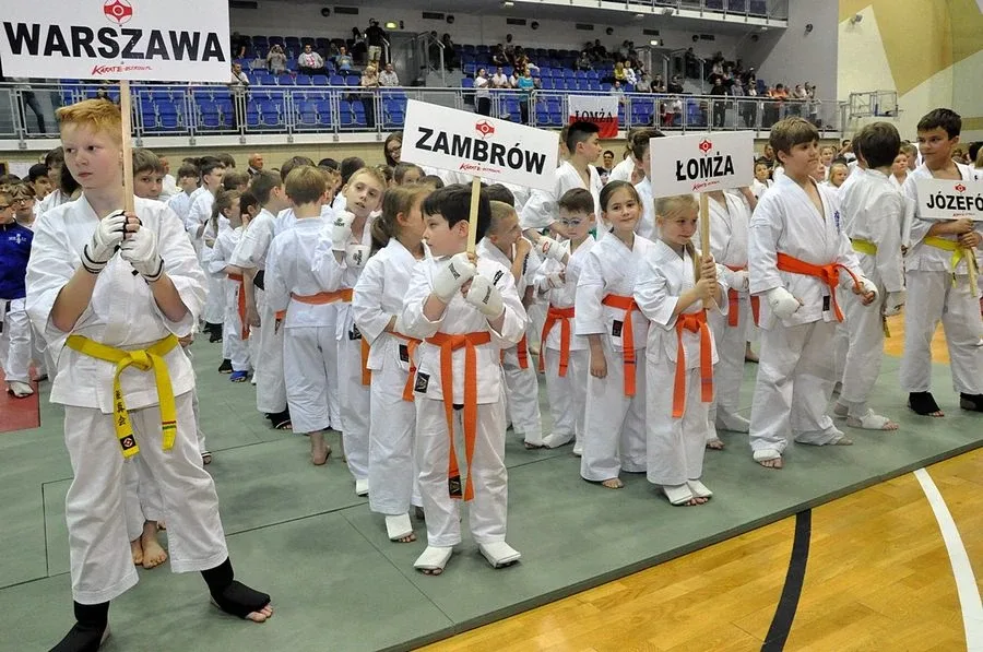 Ostrowiacy najlepsi u siebie (zdjęcia)