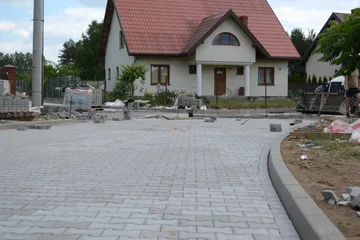 Inwestycja na ul. Oficerskiej dobiega końca (zdjęcia)